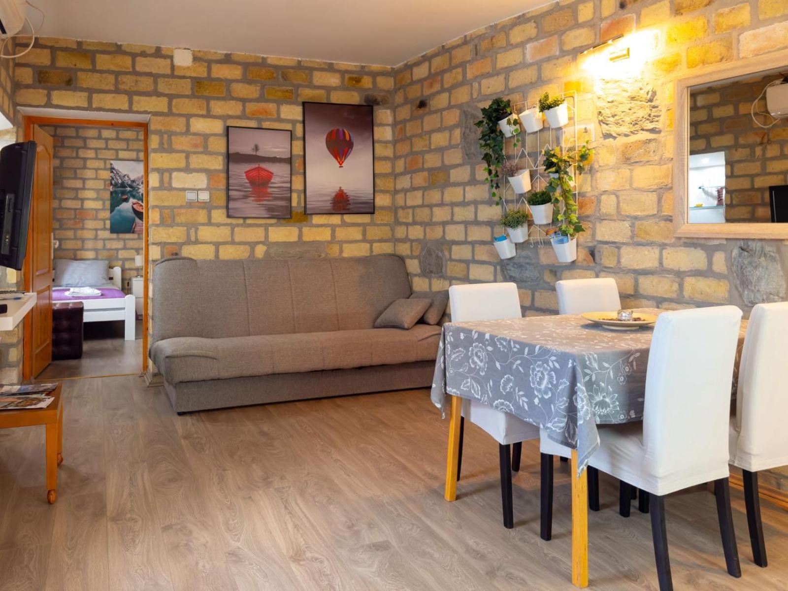 Ferienwohnung Bakina Kuca Golubac Exterior foto